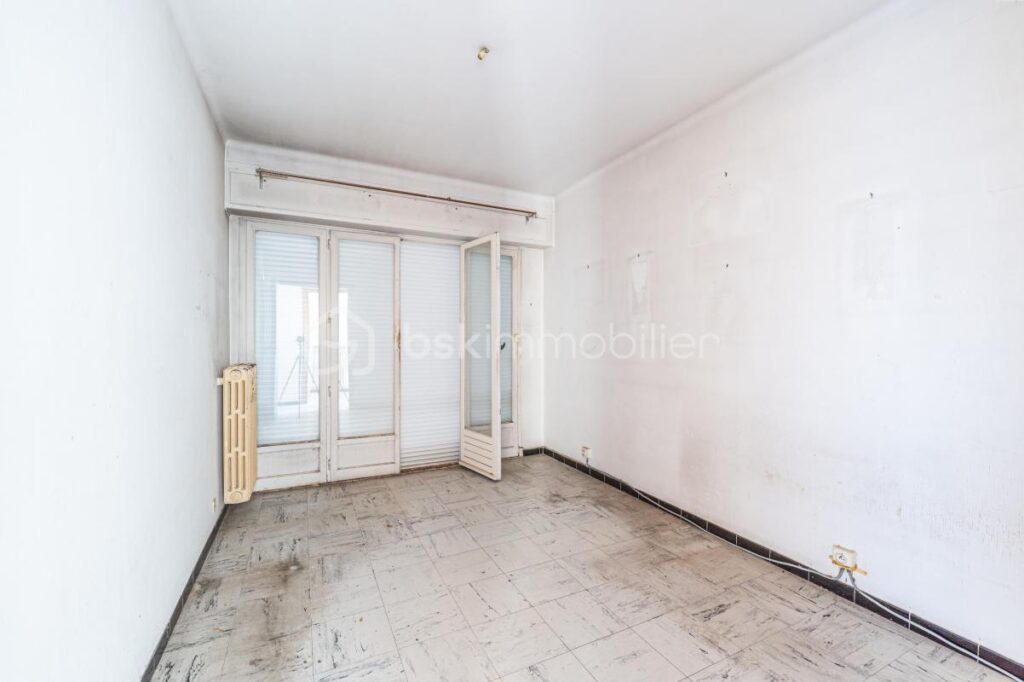 PEPITE À RENOVER – 4 pièces – 2 chambres – 75 m²