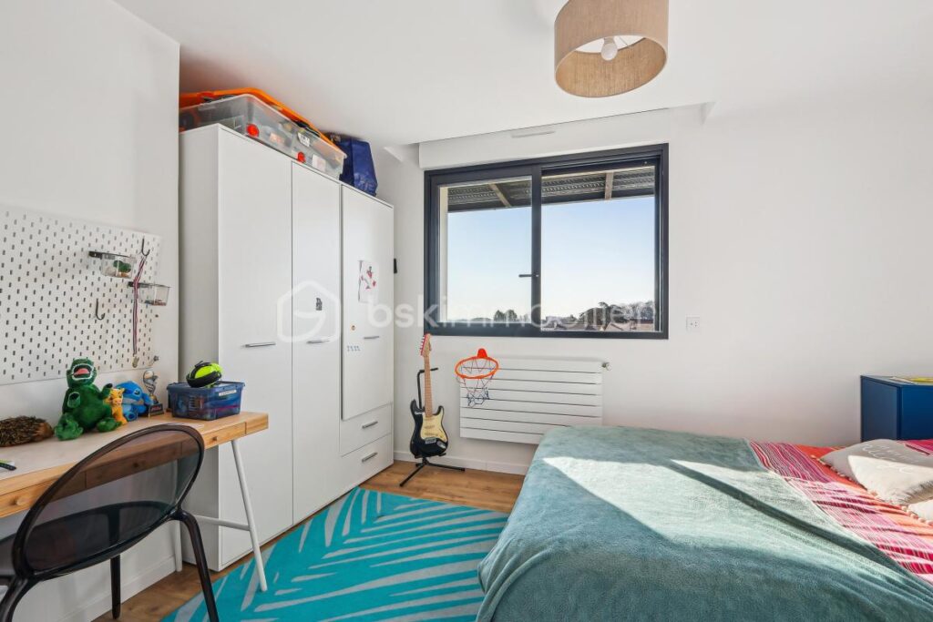 Un espace de vie exceptionnel avec de multiples terrasses ! – 7 pièces – 4 chambres – 234 m²