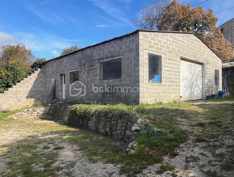 Maison à vendre à Chateauneuf de bordette