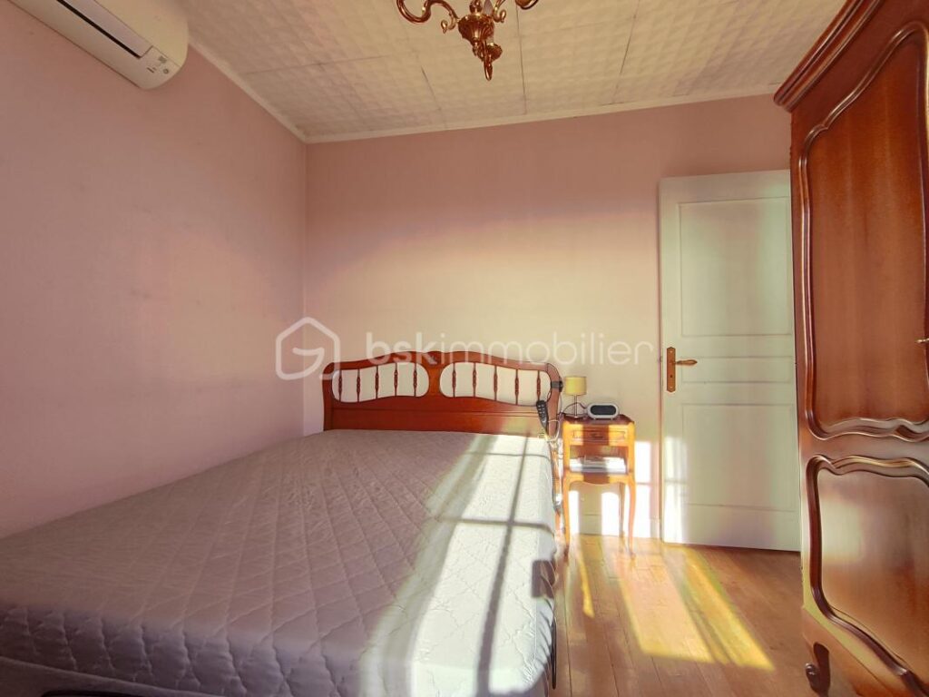 Découvrez une perle rare de la campagne à Saint-Antoine – 7 pièces – 4 chambres – 155 m²