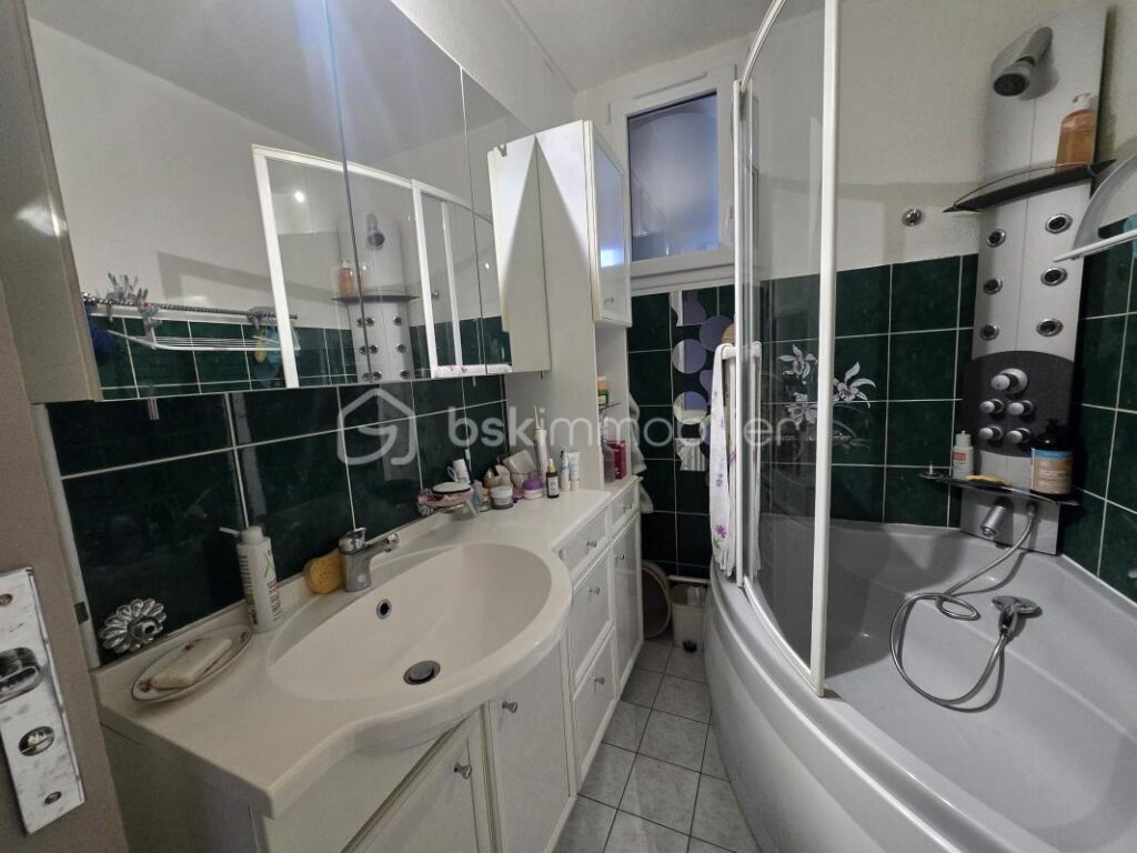 Magnifique Appartement de type T4 de 79m² à Nevers – 4 pièces – 2 chambres – 79 m²