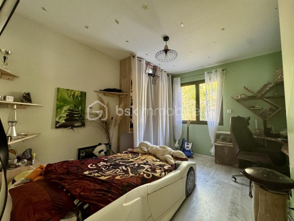 Maison contemporaine de 212 m2 avec grand terrain – Belleserre (81) – 7 pièces – 4 chambres – 212 m²