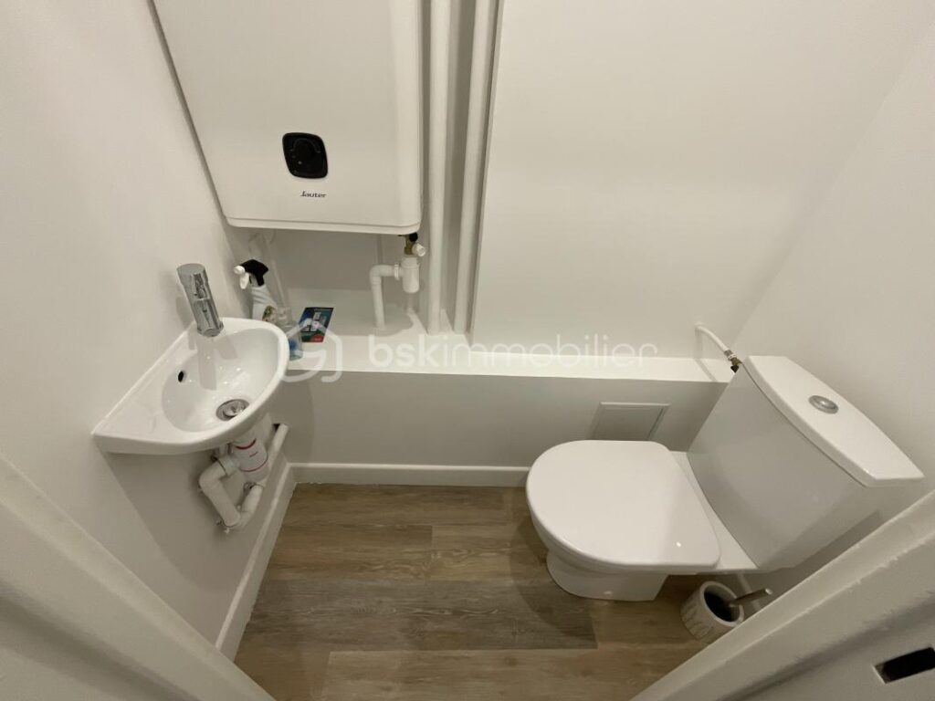 Charmant duplex T3 entièrement rénové, situé à la limite d’Antony, au sein du Domaine de la Peupleraie – 3 pièces – 2 chambres – 59 m²