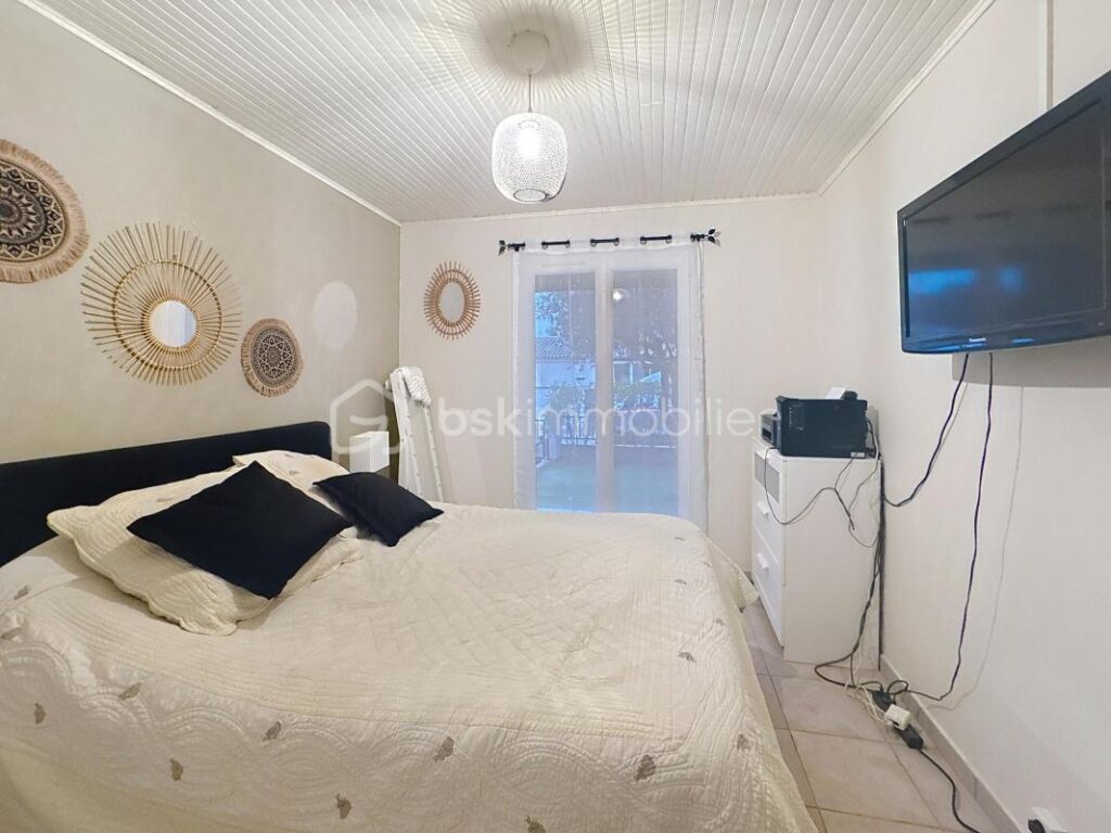 🔥 MAISON T4 90 m² + PISCINE + DOUBLE GARAGE – QUARTIER TRÈS RECHERCHÉ 🔥 – 4 pièces – 3 chambres – 90 m²