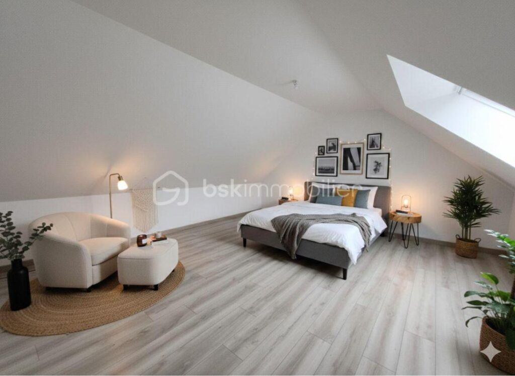 Longère en pierres de 6 pièces de 160 M2 à GRAND-CHAMP – 6 pièces – 4 chambres – 160 m²