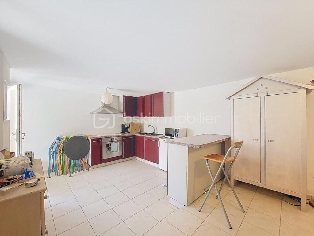 Villa de prestige avec piscine et appartement indépendant – 8 pièces – 5 chambres – 230 m²