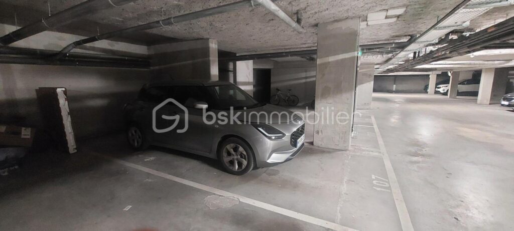 SUPERBE 3 PIECES DANS RÉSIDENCE DE STANDING (le Green domaine)ET 2 PARKINGS PRIVATIFS – 3 pièces – 2 chambres – 63 m²