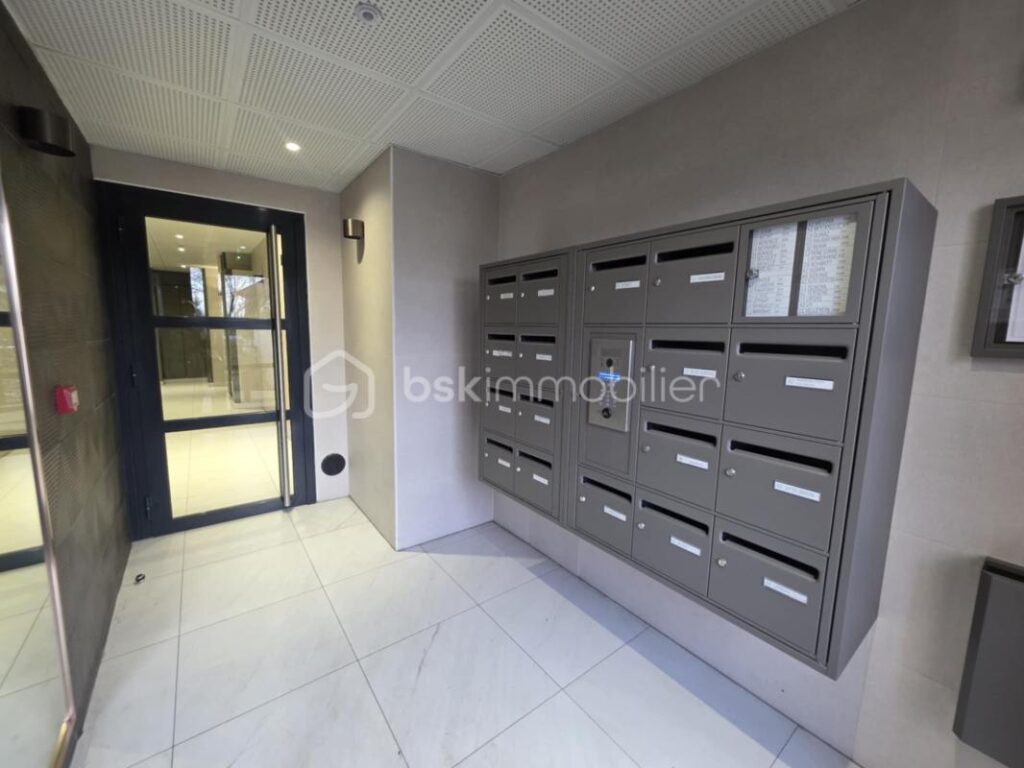 Exclusivité – Dernier étage – 3 pièces – 3 pièces – 2 chambres – 56 m²