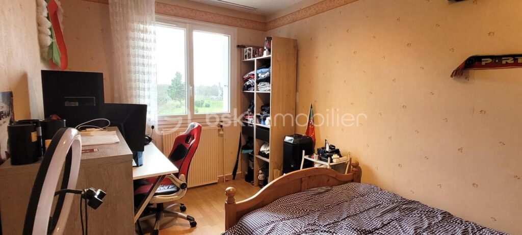 Maison en basse ville de Châteaudun entre ville et nature – 4 pièces – 3 chambres – 81 m²