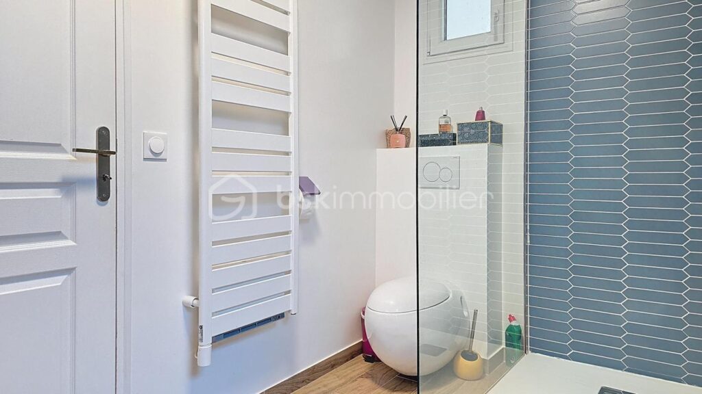 ✨Maison familiale rénovée. Confort et douceur de vivre✨ – 6 pièces – 4 chambres – 123 m²