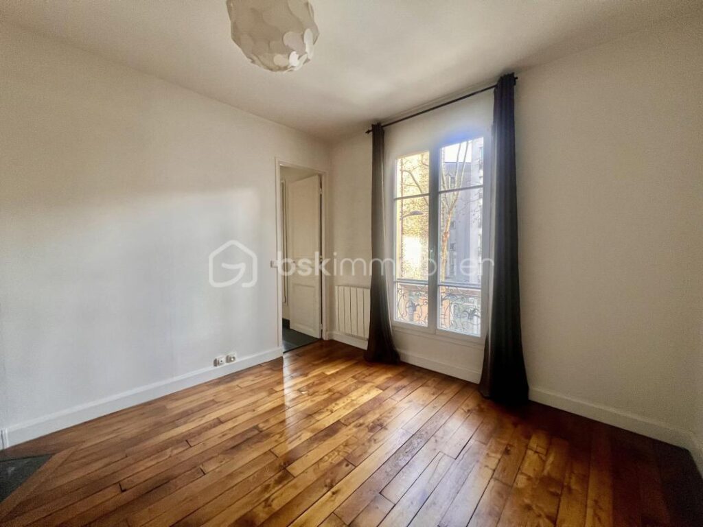T2 de 43 m2 au 2ème étage sans ascenseur – RUE DE CRIMEE – Paris XIXème – 2 pièces – 1 chambre – 42 m²