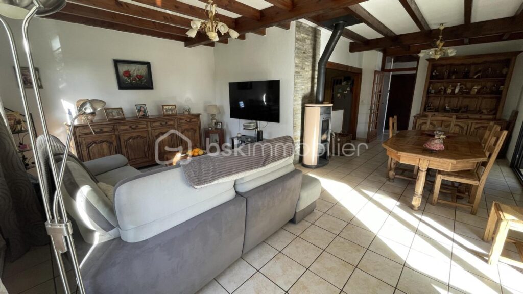 Propriété sans voisin proche, au calme absolu – 6 pièces – 4 chambres – 151 m²