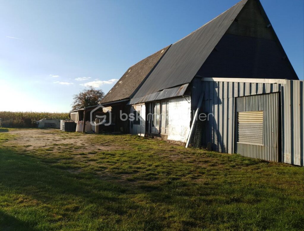Ancien Corps de ferme rénové et de Plain-pied sur la Commune d’Arrou – 5 pièces – 4 chambres – 109 m²