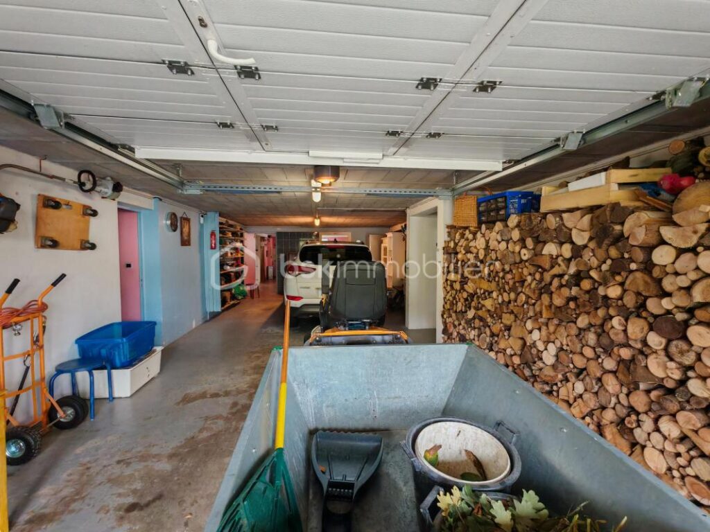 Maison à la vue magique de plain pied, sous-sol total et piscine – 8 pièces – 5 chambres – 269 m²