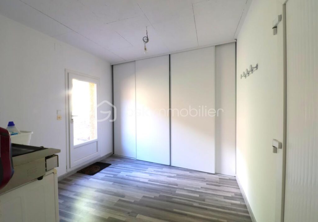 Villa familiale 4 chambres avec piscine – 6 pièces – 4 chambres – 115 m²