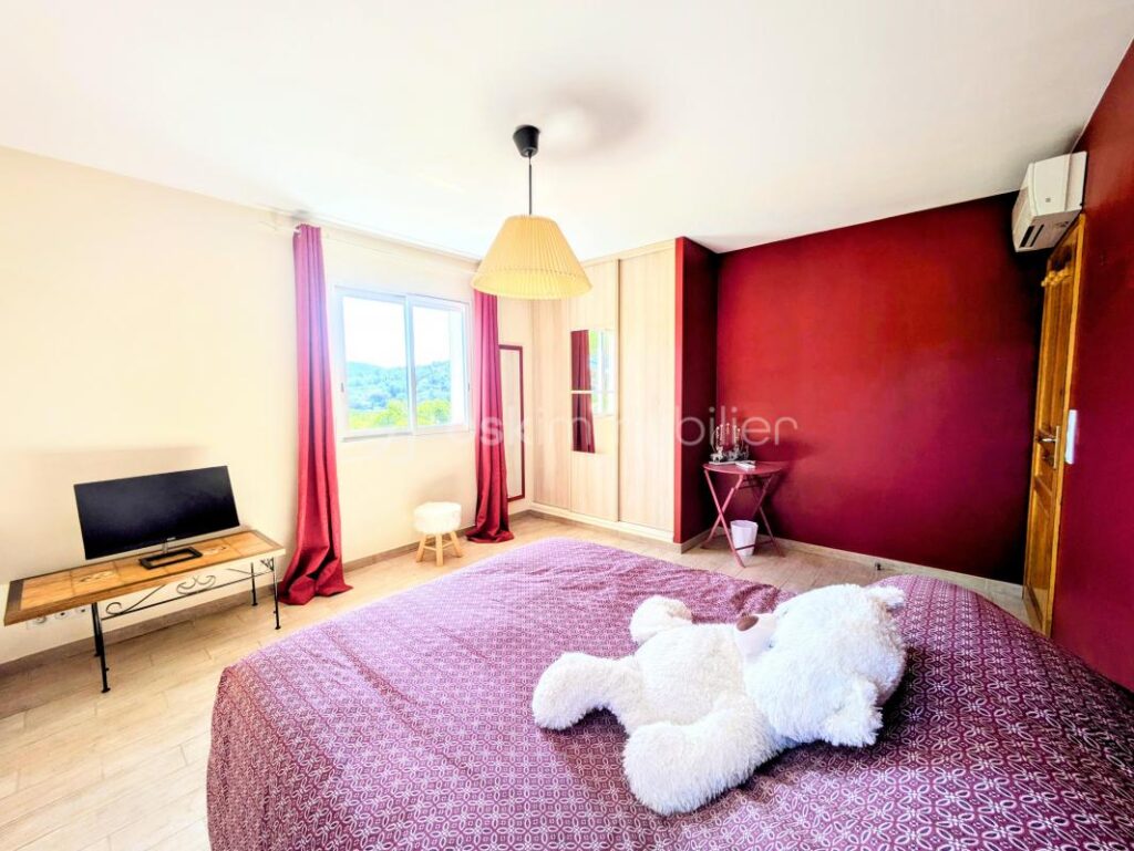 Maison contemporaine de 139m2 – 6 pièces – 4 chambres – 139 m²