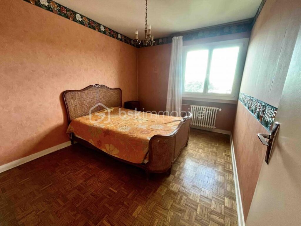 BAISSE DE PRIX ! Vivaraize/Fauriel Appartement 4 pièces de 76,92 m², balcons, grand garage et cave – 4 pièces – 2 chambres – 76 m²