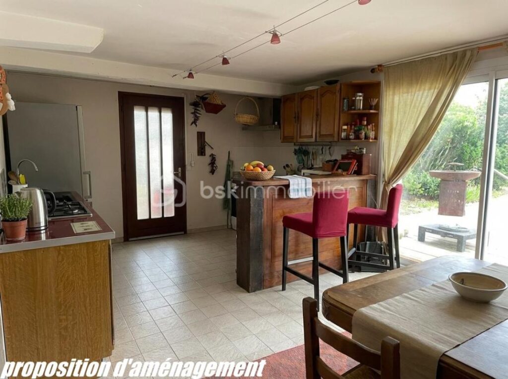 Maison familiale avec piscine à Coufouleux – 6 pièces – 4 chambres – 175 m²