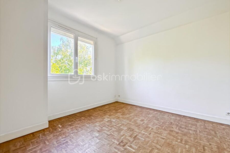 Maison à vendre à Paron