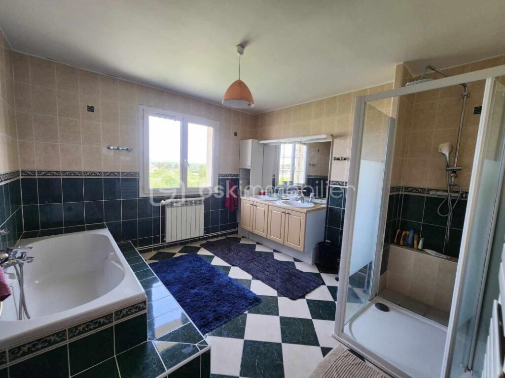 Charmante maison familiale avec sous-sol totale – 7 pièces – 5 chambres – 173 m²