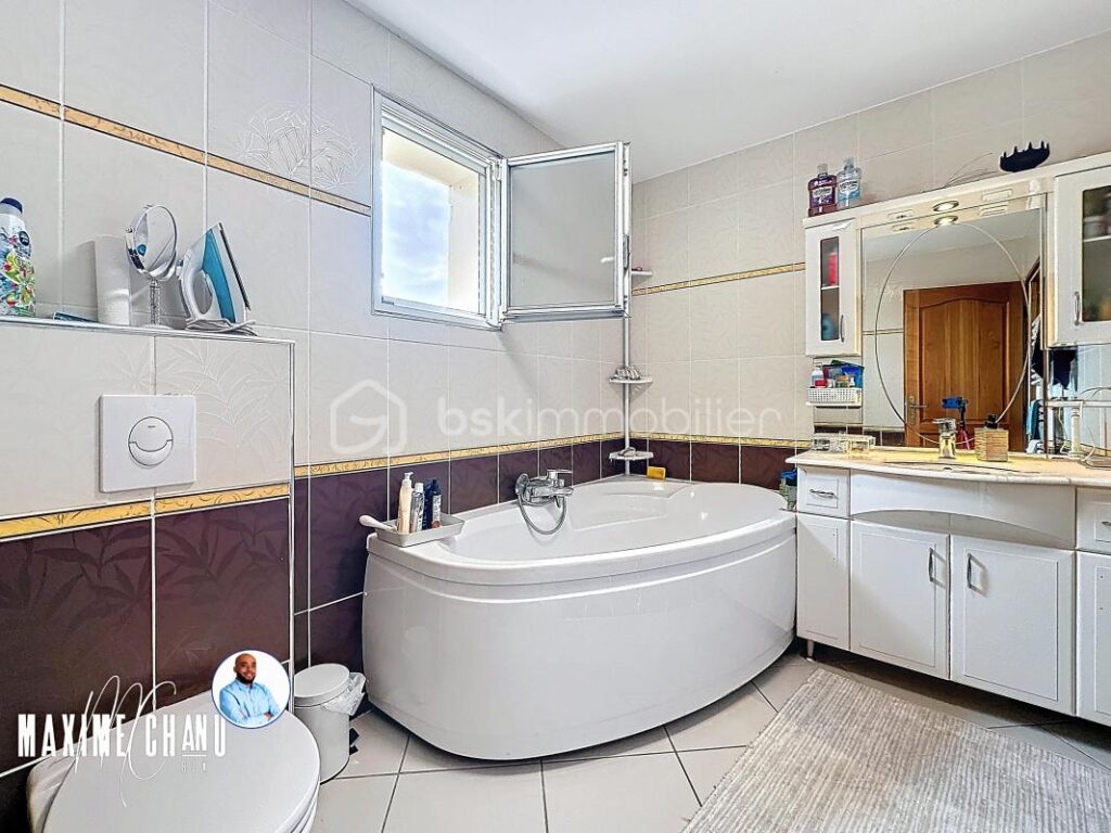 À Vendre : Belle Maison de 155 m² à Gignac, au Calme et Proche du Centre – 5 pièces – 4 chambres – 155 m²