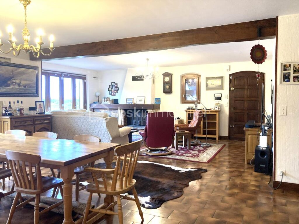 Havre de paix… maison avec vue sur les Pyrénées et piscine couverte – 5 pièces – 4 chambres – 158 m²