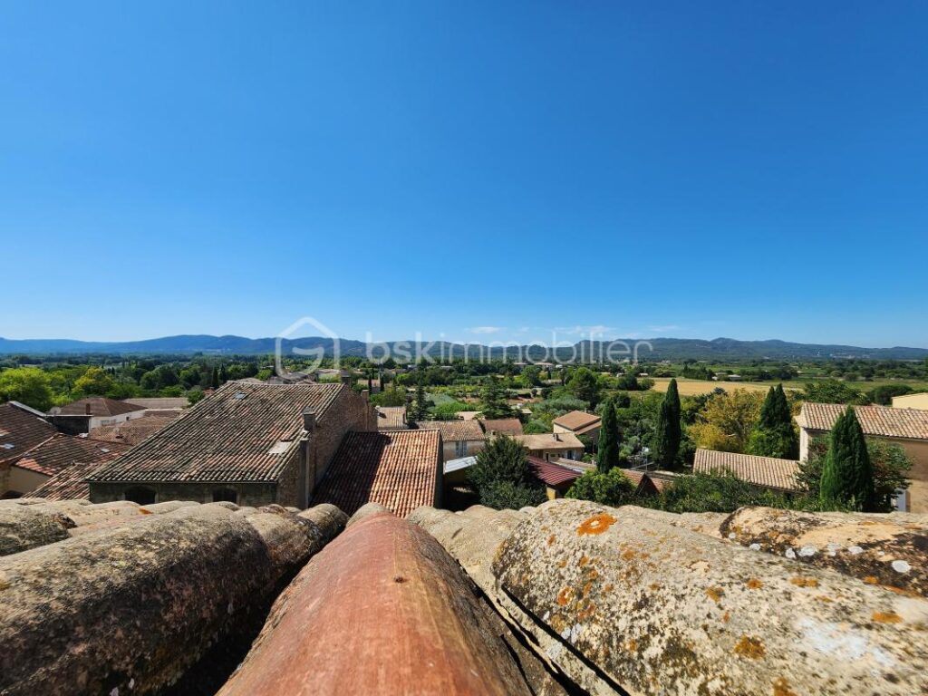T4 rénové avec terrasse tropézienne et garage double – 4 pièces – 3 chambres – 85 m²