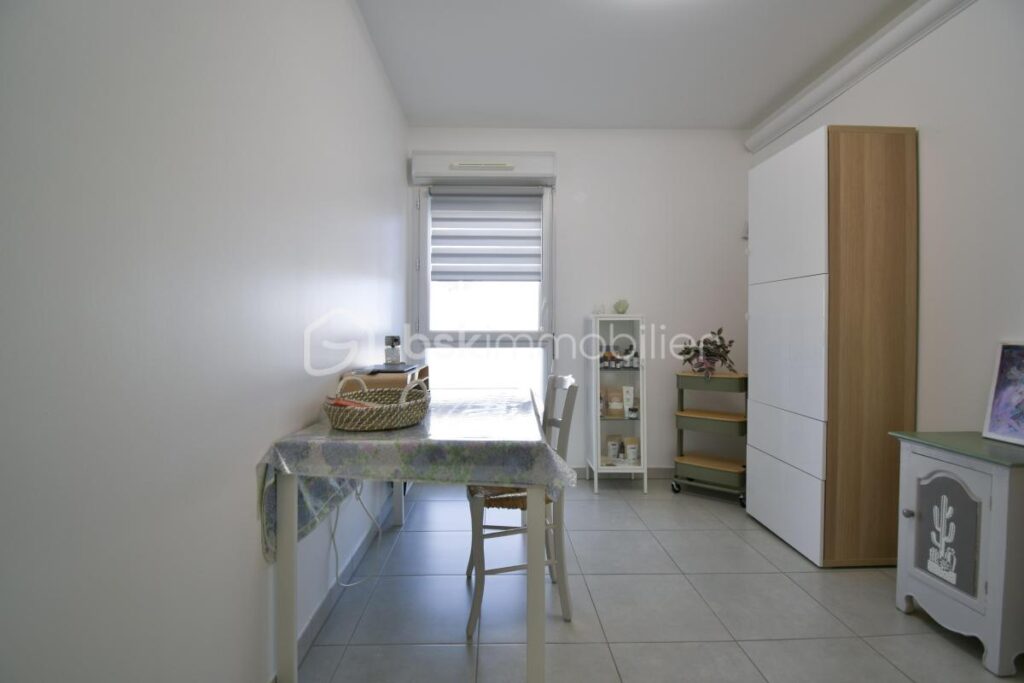 T4 récent équipé et meublé – Terrasse – Résidence 2021 – Prêt à emménager immédiatement – 4 pièces – 3 chambres – 73 m²