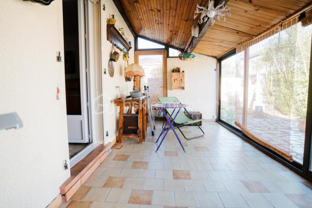 Maison plain pied 3 chambres avec piscine et grand terrain – 4 pièces – 3 chambres – 97 m²