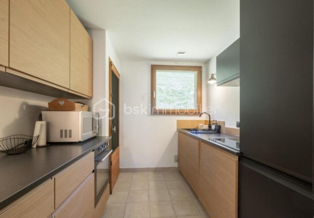 Appartement rénové 73 m² – Dernier étage – Traversant – Vue Mont-Blanc – Megève (Le Villaret) – 4 pièces – 3 chambres – 73 m²