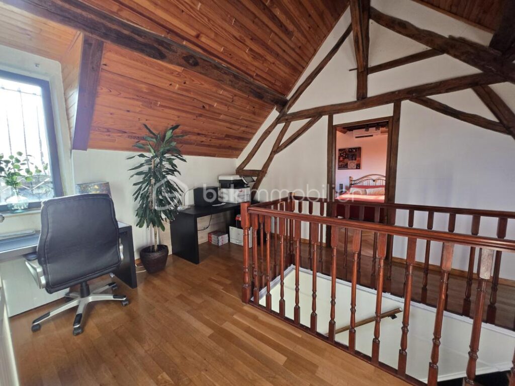 Magnifique Maison en pierres de 201m² à Raveau – 5 pièces – 4 chambres – 201 m²