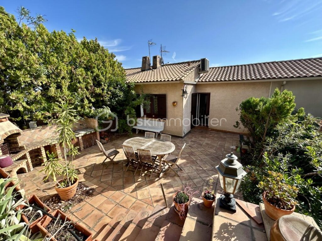 SOLLIES VILLE – CHARMANT PAVILLON T4 + TERRASSE + GARAGE – 4 pièces – 3 chambres – 91 m²