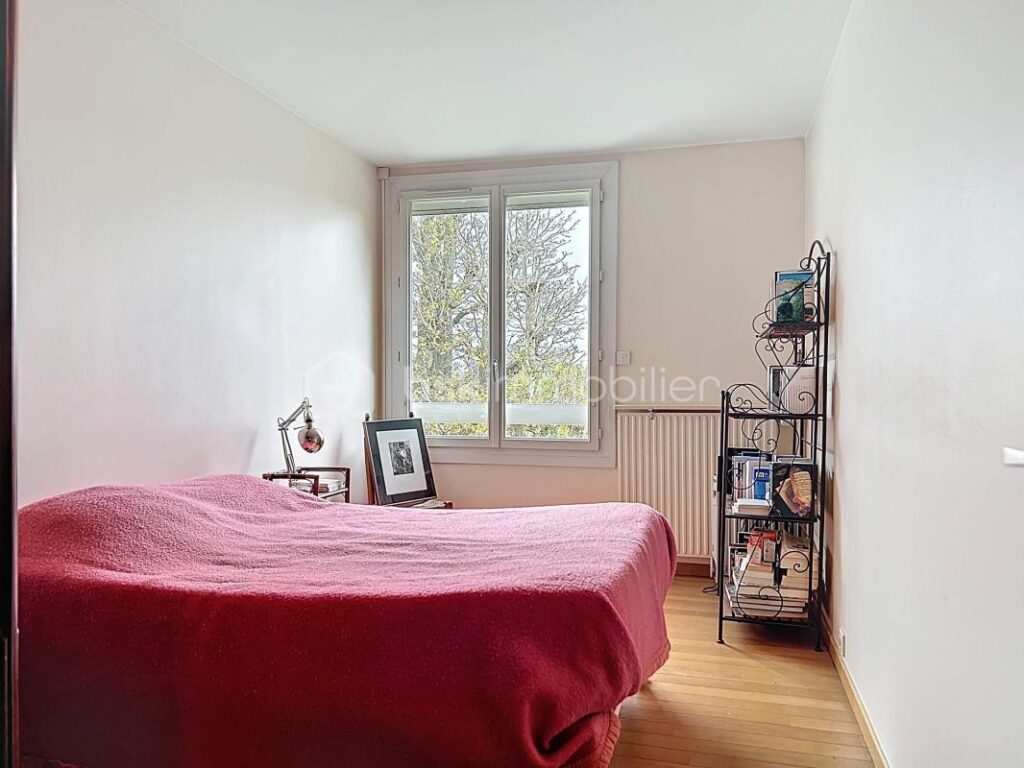 ***DUPLEX AVEC TERRASSE ET BALCONS*** – 5 pièces – 3 chambres – 108 m²