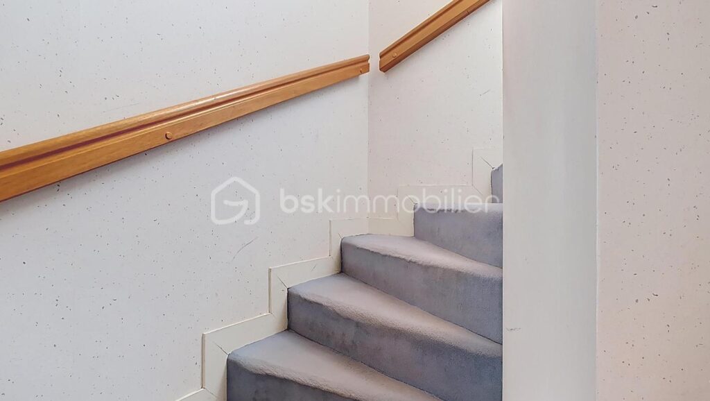 EXCLUSIVITÉ – Duplex de 4 pièces au 2ᵉ et Dernier Étage à Montevrain (77144) – 4 pièces – 3 chambres – 90 m²