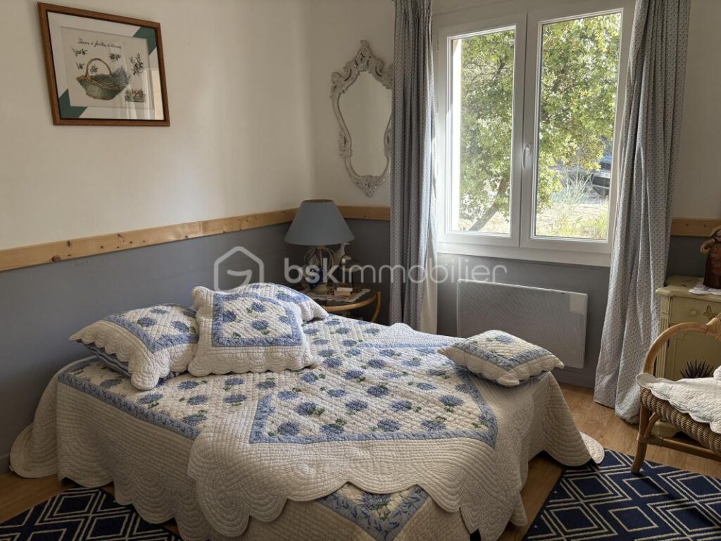 Maison traditionnel (4 chambres) dans la colline au calme, vue dominante – 5 pièces – 4 chambres – 170 m²