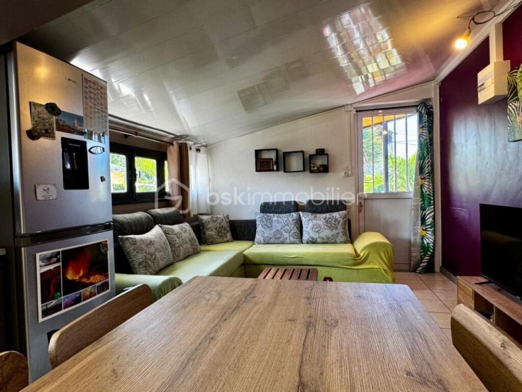 🌿 EXCLUSIVITÉ – Résidence familiale & dépendance haut potentiel – Bérive (Le Tampon) – 6 pièces – 3 chambres – 130 m²