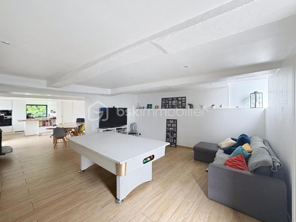 Maison de Campagne avec très jolie vue – 4 pièces – 2 chambres – 104 m²