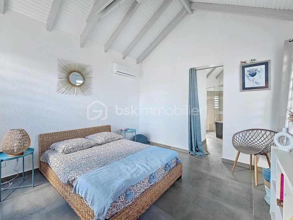 Splendide villa T4 avec piscine – 4 pièces – 3 chambres – 119 m²