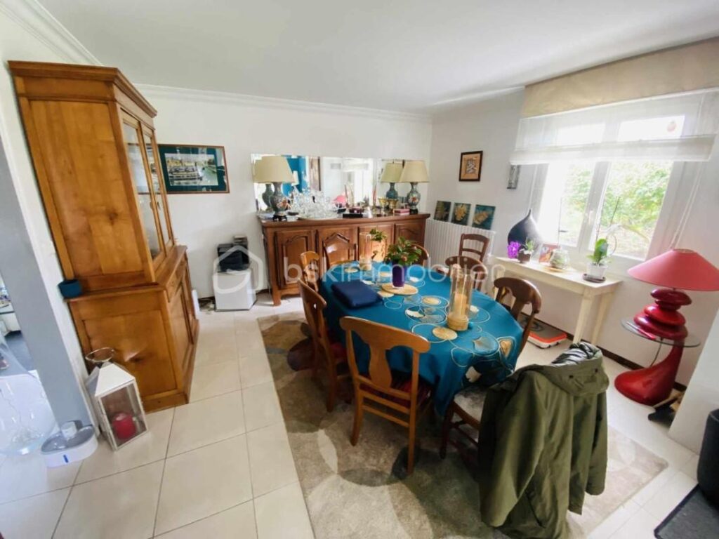 Maison Néo-Bretonne d’environ 140 M² (Proximité de VANNES/ 5 Minutes) – 7 pièces – 5 chambres