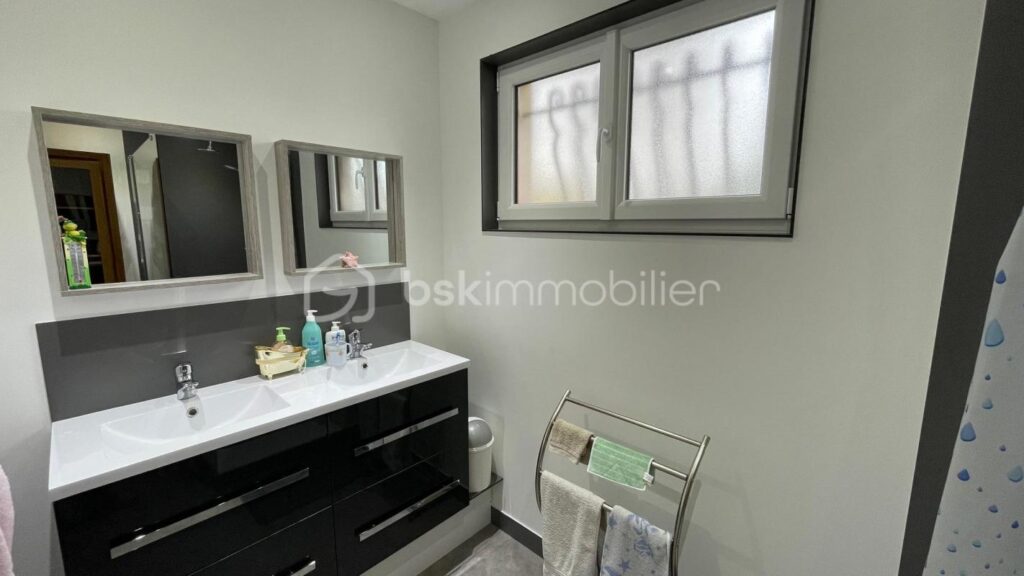 Belle maison avec 4 chambres et vue sur la Dordogne – 6 pièces – 4 chambres – 114 m²