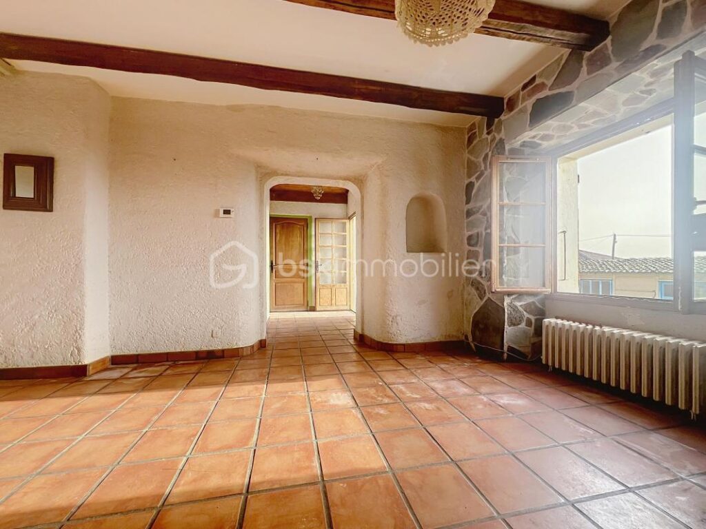 ***MAISON COUP DE COEUR A SAINT ISMIER A LA TOUR D ARCE A RENOVER*** – 4 pièces – 3 chambres – 126 m²