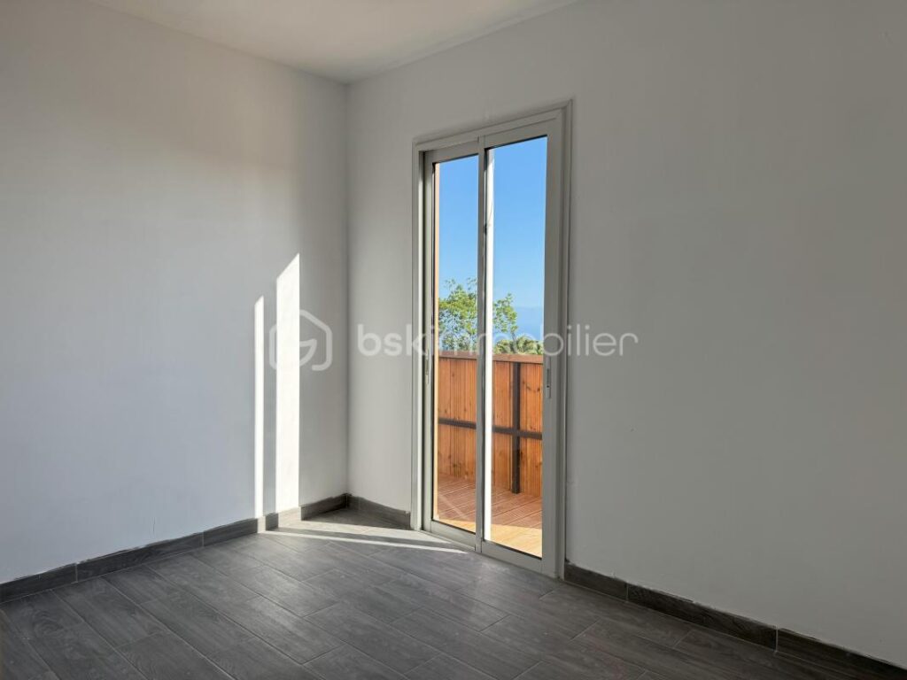 Maison neuve 150 m² – 5 pièces – 3 chambres – 150 m²