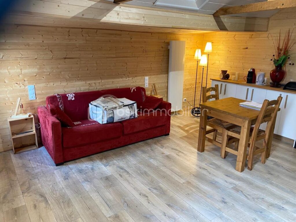 Maison familiale avec piscine et entièrement connectée !! – 5 pièces – 4 chambres – 150 m²