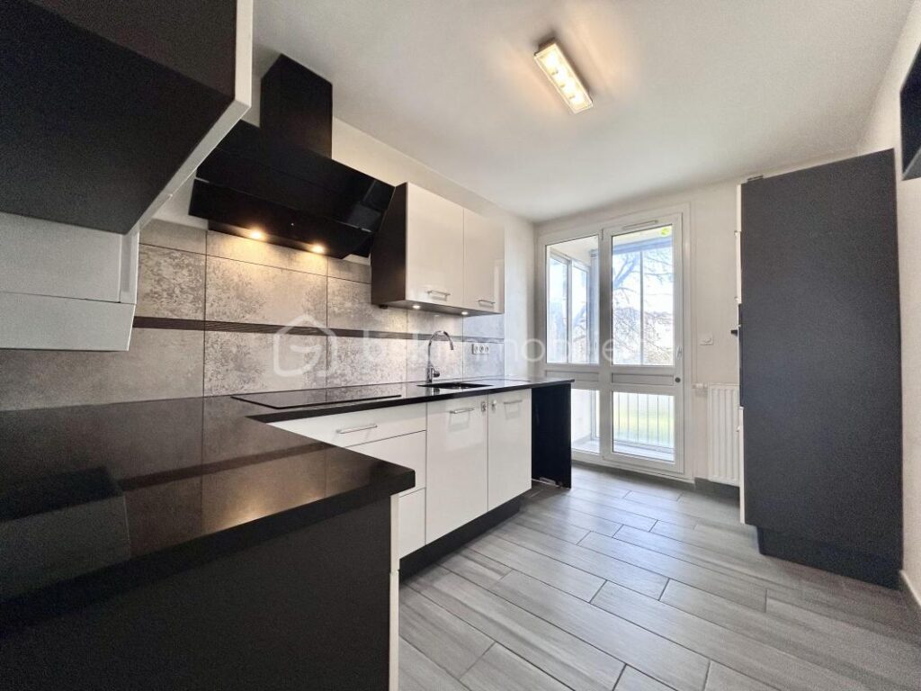 Appartement T4 / 78m2 Saint-martin-d’heres – DOMAINE UNIVERSITAIRE – 4 pièces – 3 chambres – 78 m²