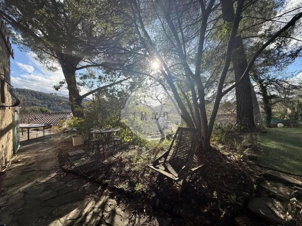 MAISON T5 117 m² sur 740 m² de terrain – 5 pièces – 4 chambres – 117 m²