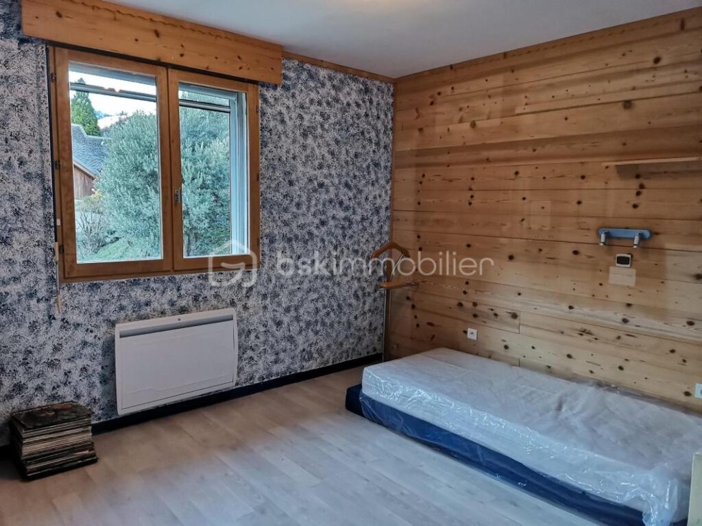 Maison 155m² sur les hauteurs de St Jean de Maurienne – 6 pièces – 5 chambres – 155 m²