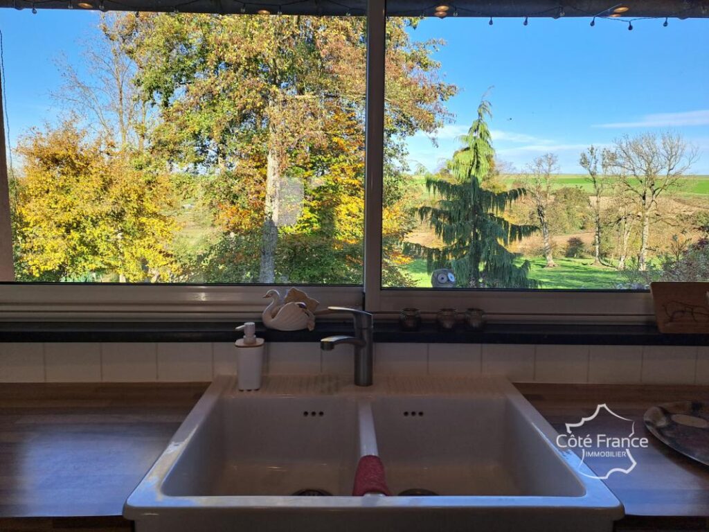 AISNE SAINT GOBERT Belle maison de campagne avec bar privé – 7 pièces – 3 chambres – 186 m²