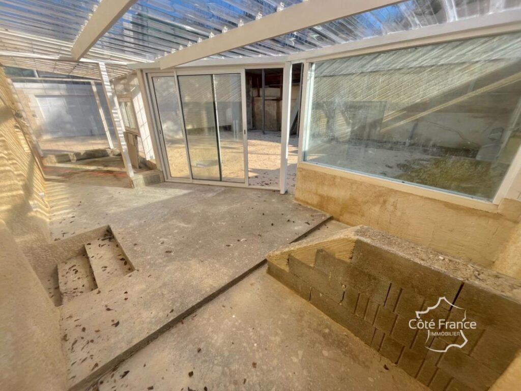 Maison de charme rénovée 125 m2 habitables sur 628 m2 de t – 5 pièces – 2 chambres – 135 m²