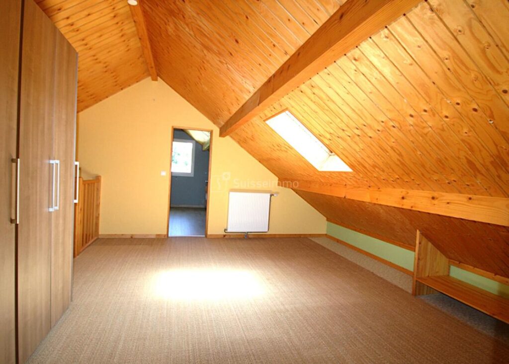 Maison 5 pièce(s) 145.23 m2 sur Terrain de 10 596 m2 – 6 pièces – 3 chambres – 145 m²