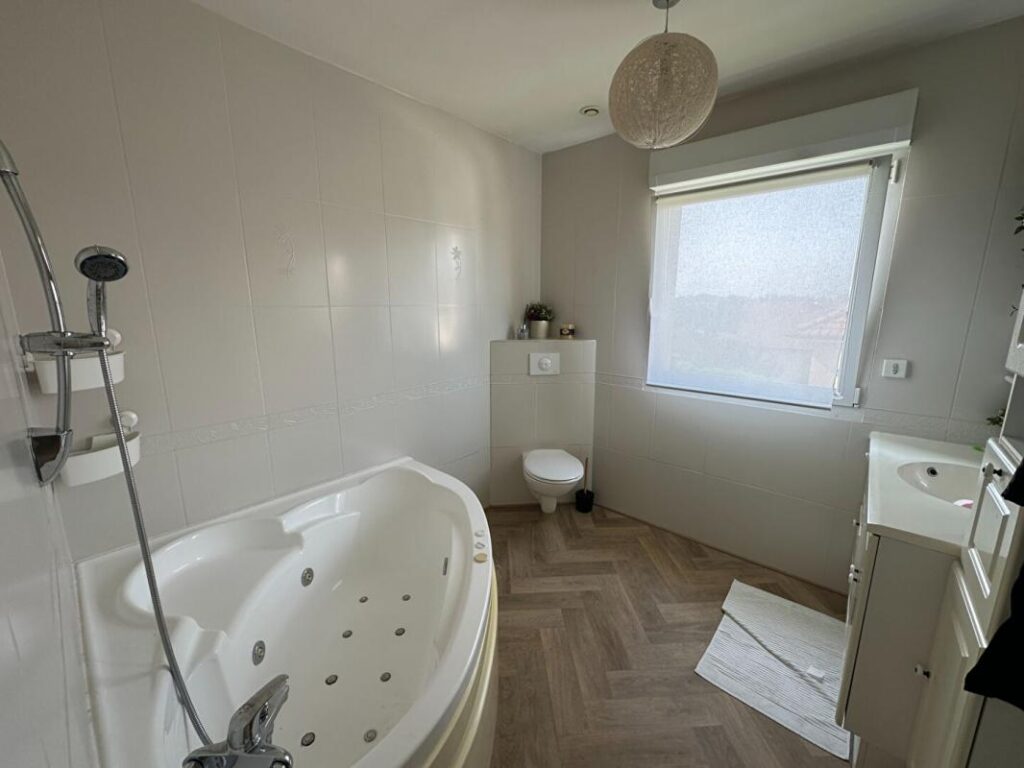 Maison Audincourt 6 pièce(s) 130 m2 – 6 pièces – 4 chambres – 130 m²